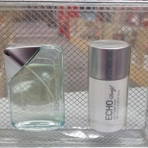 Set di fragranze Echo per uomo di Davidoff. 2 pezzi composti da 1,7 oz / 50 ml di eau de Toilette + 2,4 oz / 70 ml di deodorante stick. Nuovo confezionato in fabbrica