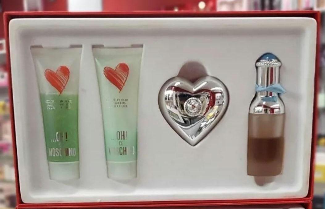 Savon MOSCHINO En Forme De Cœur Dans Son écrin - Neuf - Idée Cadeau Parfumée Et Chic