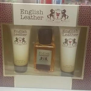 English Leather by Dana 3Pc gift Set For Men 3.4 oz Body Splash + 2oz AS Balm + 2.5 Body wash. Nuovo set confezionato in fabbrica. Vintage. Fuori produzione