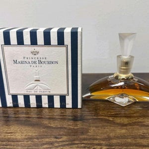 Princesse Marina De Bourbon Paris eau de parfum spray för kvinnor 3,3 oz / 100 ml .Vit & svart låda.Vintage.äldre version.Utgått.Ny