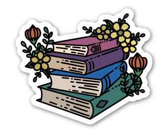 Puede incluir: Una pegatina con una pila de libros en tonos morado, azul y verde, adornada con flores amarillas y capullos naranjas. Los libros tienen bordes de página detallados y están delineados en negro.