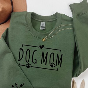 Custom dog sweatshirt, Personalized dog sweatshirt, Custom dog mom sweatshirt, Dog lover gift, Pet owner gift, Mothers day gift, Dog shirt,