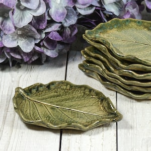 Medium Spoon Rest for Kitchen, Coffee Bar, Tea Bag Rest, Little Green Dish