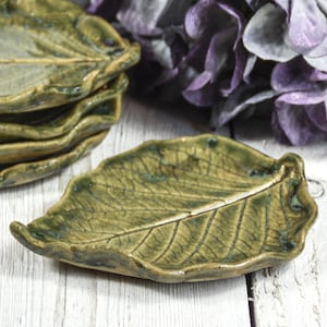 Small Leaf Tea Bag Rest, Spoon Rest, Ring Dish, Green Ceramic Leaf