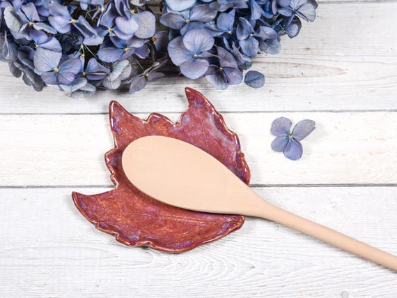 Rose Pink Maple Leaf Pottery Spoon Rest: Colorful Boho Kitchen Decor
