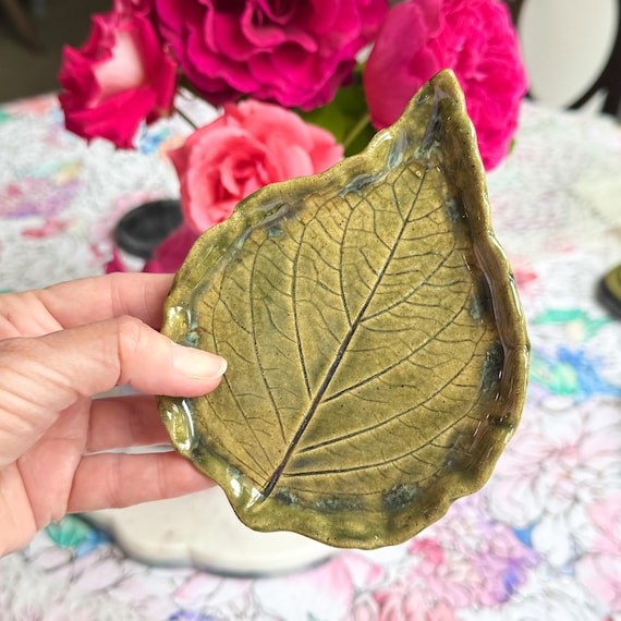 Green Leaf Spoon Rest, Utensil Holder, Leaf Dish, Handmade Pottery