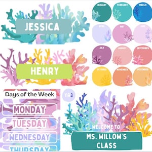 Peut inclure: Une impression éducative colorée avec des illustrations de récifs coralliens et du texte. Comprend les noms "Jessica" et "Henry", les jours de la semaine et des cercles de calendrier mensuels. Le texte "Welcome to Ms. Willow's Class" est également présent.