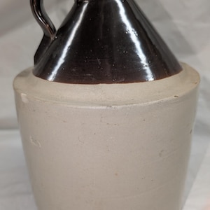 Antique 1 Gallon Two Tone Stoneware Jug, Vintage Farmhouse Kitchen Crock Pottery, Primitive Rustic Brown Albany Slip Whiskey Jug Home Decor
