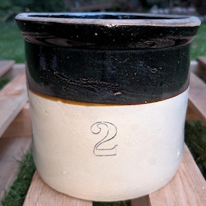 Antique 2 Gallon Crock Vintage Two Tone Stoneware Farmhouse Decor Primitive Pottery Country Kitchen Hearth Display Rustic Pottery Clay Jar