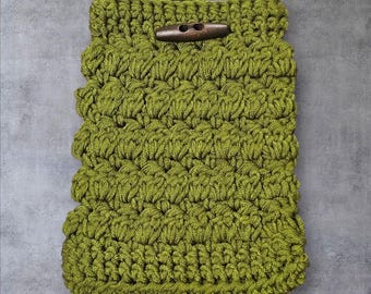 Crochet Kindle Sleeve (with top button)