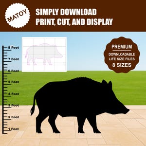Puede incluir: Un gráfico digital que presenta la silueta negra de un jabalí sobre un césped verde y un cielo azul. Una regla vertical a la izquierda marca alturas de 1 a 8 pies. El texto incluye MATOY, SIMPLY DOWNLOAD PRINT, CUT, AND DISPLAY y PREMIUM DOWNLOADABLE LIFE SIZE FILES 8 SIZES.