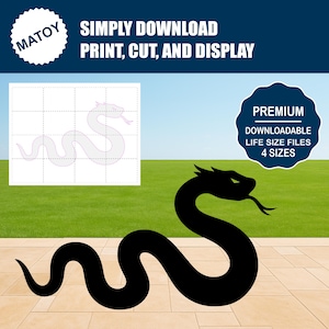 Pode incluir: Silhueta preta de uma cobra com a língua de fora, contra um fundo de relva e céu. A imagem inclui o texto "Simply Download, Print, Cut, and Display" e "Premium Downloadable Life Size Files 4 Sizes."