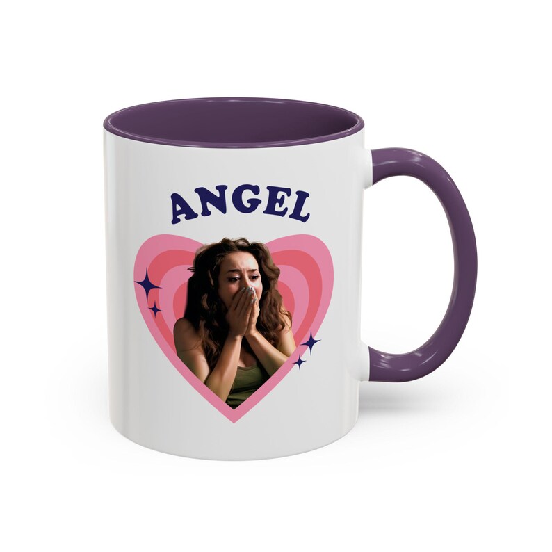 Taza retro con forma de corazón de Priscilla Delgado como Ángel, taza de cerámica con diseño de Priscilla Delgado como Ángel (325 ml) imagen 19