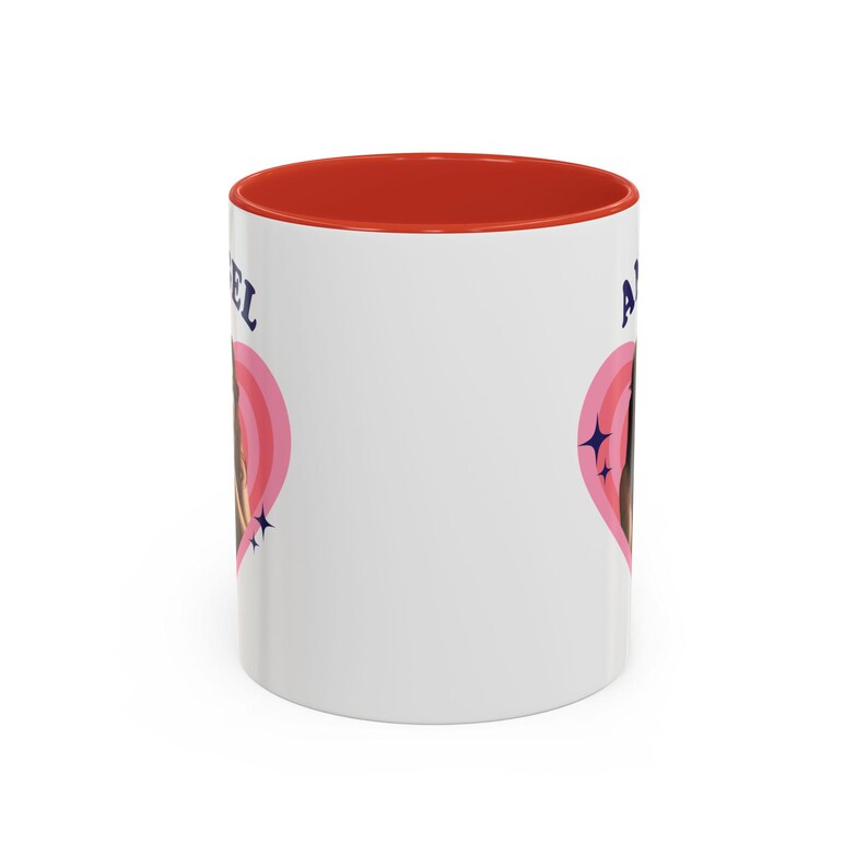 Taza retro con forma de corazón de Priscilla Delgado como Ángel, taza de cerámica con diseño de Priscilla Delgado como Ángel (325 ml) imagen 14