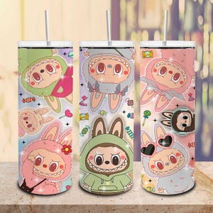 Zabawna różowa postać z kreskówki 20oz Tumbler Png, lalka potwór 20oz chudy Tumbler Wrap Png, różowy kreskówka Tumbler Wrap Png, prezent dla dzieci Png