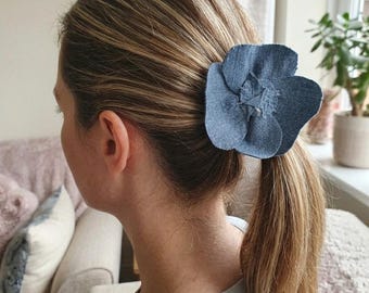 Denim Flower Hair Tie, Upcycled Jean Hair Scrunchie, Handmade Fabric Flower Ponytail Holder, Y2K Style Hair Accessory, Sustainable Gift