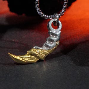 PREMIUM Valorant Champion Karambit Necklace, Handmade Silver 950 Valorant Pendant, Cosplay Jewelry for Jett, Sage, Killjoy & FPS Fans