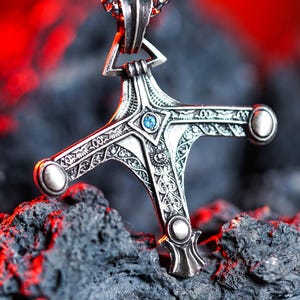 Bloodborne Sword Hunter Badge Necklace, Handmade 950 Silver Pendant, Soulsborne Jewelry, Halloween Gamer Necklace, Christmas Gift for Fans