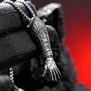 PREMIUM Gustave’s Arm Pendant Necklace, Clair Obscur: Expedition 33 Jewelry, 950 Silver Gaming Pendant, Gustave, Verso, Alicia, Esquie