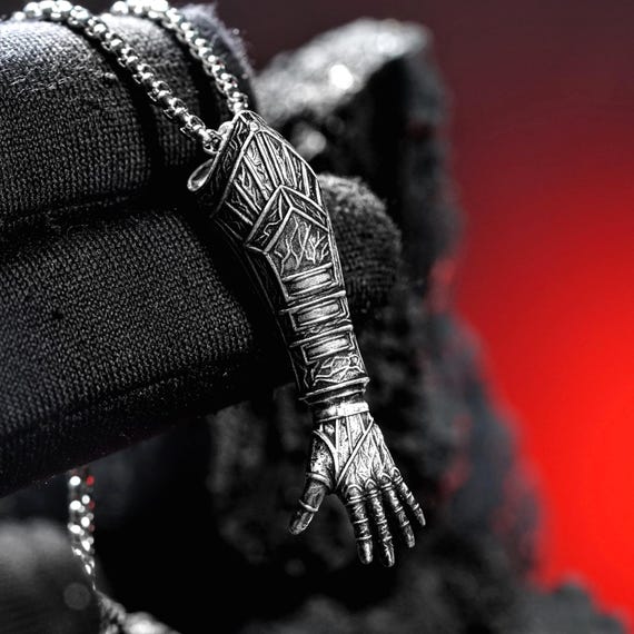 【最終値下】VIRGO４cerberus necklace PREMIUM Gustave's Arm Pendant Necklace, Clair Obscur: Expedition