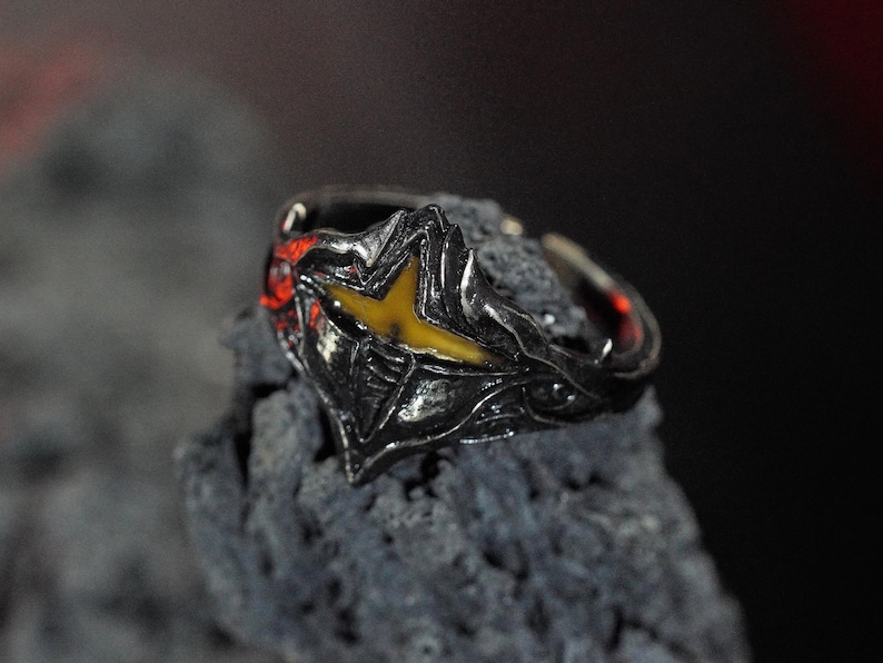 Anillo EXCLUSIVO de Dark Souls: Anillo Calamidad, hecho a mano por fans. Anillos personalizados de plata 950. Incluye el Anillo Calamidad y el Anillo del Favor. imagen 2