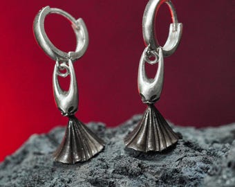 Hornet Silksong Earrings, Handmade Silver 950 Jewelry for Hollow Knight & Silksong Fans, Indie Fantasy Gift for Gamers, Halloween, Xmas Gift