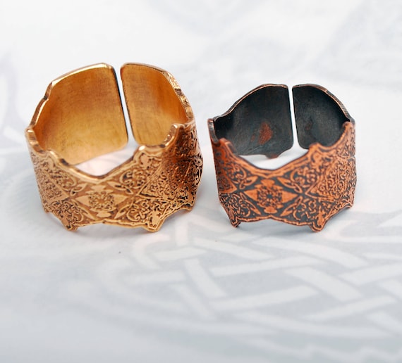 Copper wolf ring with Celtic wolves pattern, celtic knot, bronze, copper or brass