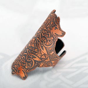 Copper wolf ring, Celtic armour jewellery, celtic knot, wolf ring, norse jewelry, shield ring, wolf statement ring, decorative ring