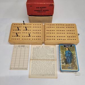 Gin Rummy / Cribbage Board - Drueke n. 45 - Tabellone pieghevole a 3 piste con pioli per carte e strumenti.