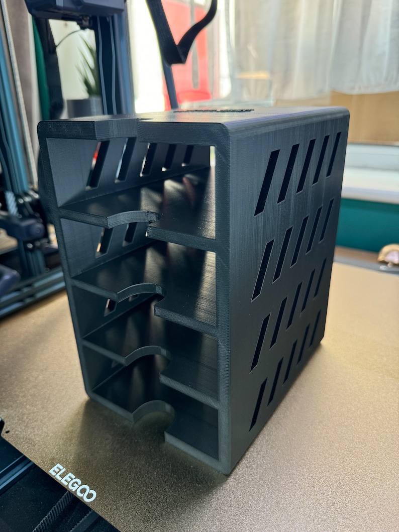 3D printed PLA shelf unit for storing the seagate 8TB Expansion Hard Drive to keep your office or desk tidy and organised.
