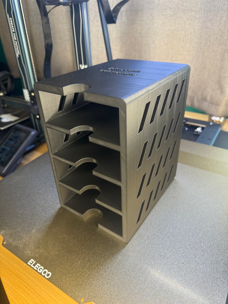 3D printed PLA shelf unit for storing the seagate 8TB Expansion Hard Drive to keep your office or desk tidy and organised.