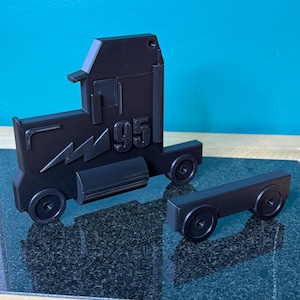 Caminhão e Rodas (SEM PRATELEIRA) | Transforme qualquer prateleira em um caminhão | Ideias para guardar carrinhos de brinquedo | Montagem na parede SOLID COLOUR - BLACK