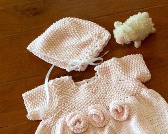 Seed Stitch Baby Bonnet Knitting Pattern PDF