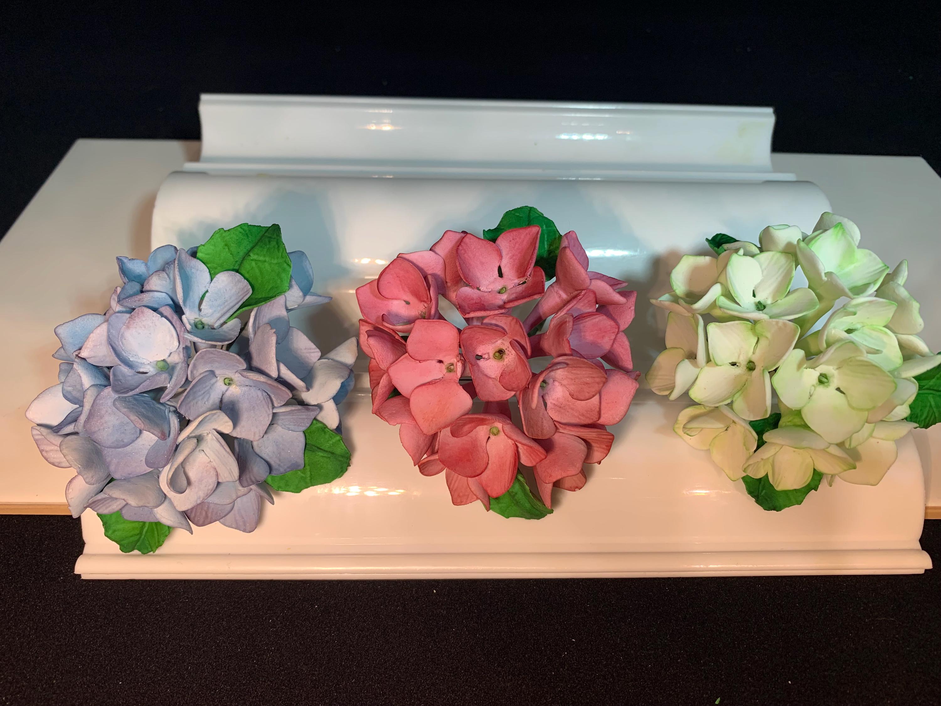 Handmade Hydrangea Sugar Flower Cake Topper 15 flowers. Gum Paste Flower for Cake Decorating Wedding Cakes & Birthday Cakes