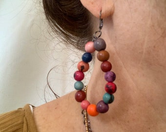 Beaded hoop earrings multicolored Açaí beads