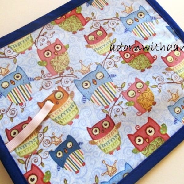 Chalkimamy Blue sleepy owls TRAVEL chalkboard mat/placemat (a)