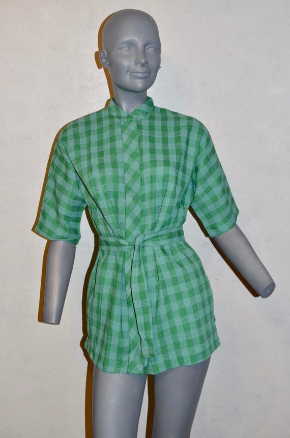 1960s Long Silk tunic blouse with belt. Green pis