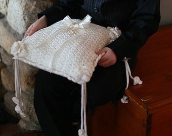 Crochet Pattern - SOC-013 Ring Bearer Pillow