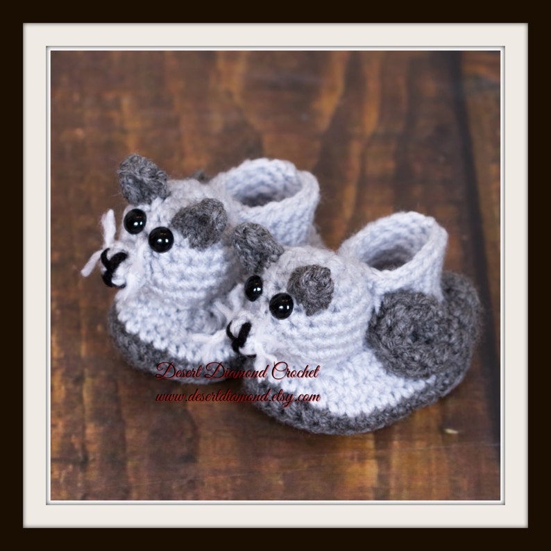 Crochet Pattern 120 Kitty Cat Baby Booties 5 Sizes image 1