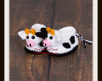 Crochet Pattern 117 - Dairy Cow Baby Booties - 5 Sizes
