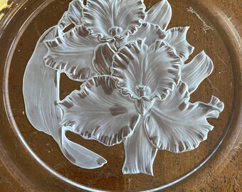 Vintage Hoya Crystal Glass Plate Iris Flower Month July Signed T. Yamamoto