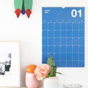 A2 Bunter Wandkalender 2024 Jahresplaner 2024 im Pantone Style Terminkalender Colorful Bild 2