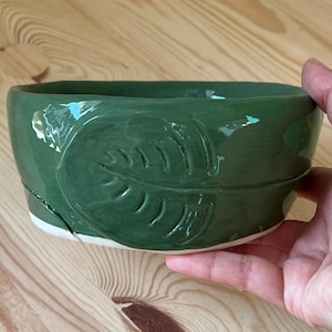 Decorative Medium Deep Green Leaf Bowl