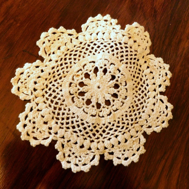 Vintage Doily and Lace Lot Crochet, Embroidery, Italian Needle Lace Placemat, Use Them or Craft Them Free US Shipping image 6