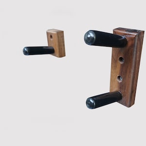 Horizontale muurbevestiging voor een musketgeweer, walnoot (gemaakt in de VS)
