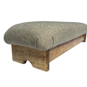 Doggie Step Padded Foot Stool, 60&quot; long, 9 1/4&quot; wide, 7&quot; Tall, Rounded Legs, Maple Stain (Made in The USA) (Desert Sand)