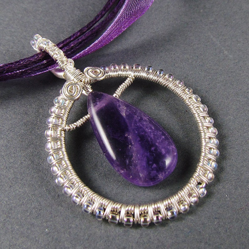 Simple Seed Bead Frame for a Pendant Wirework Tutorial image 4