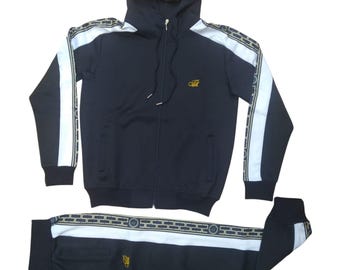 Conjunto de chándal azul marino de corte entallado: ropa deportiva urbana para hombre