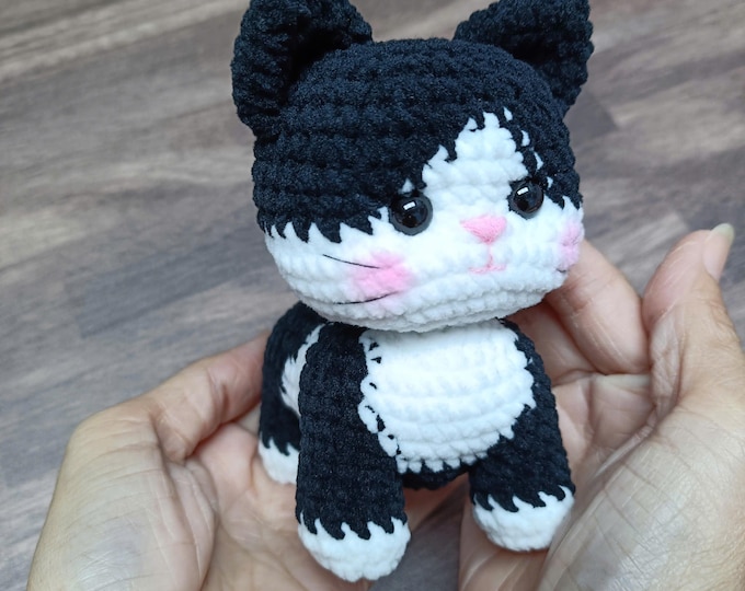 Low sew Cat Crochet Pattern: Kitten Amigurumi (US Terms) (PDF Pattern