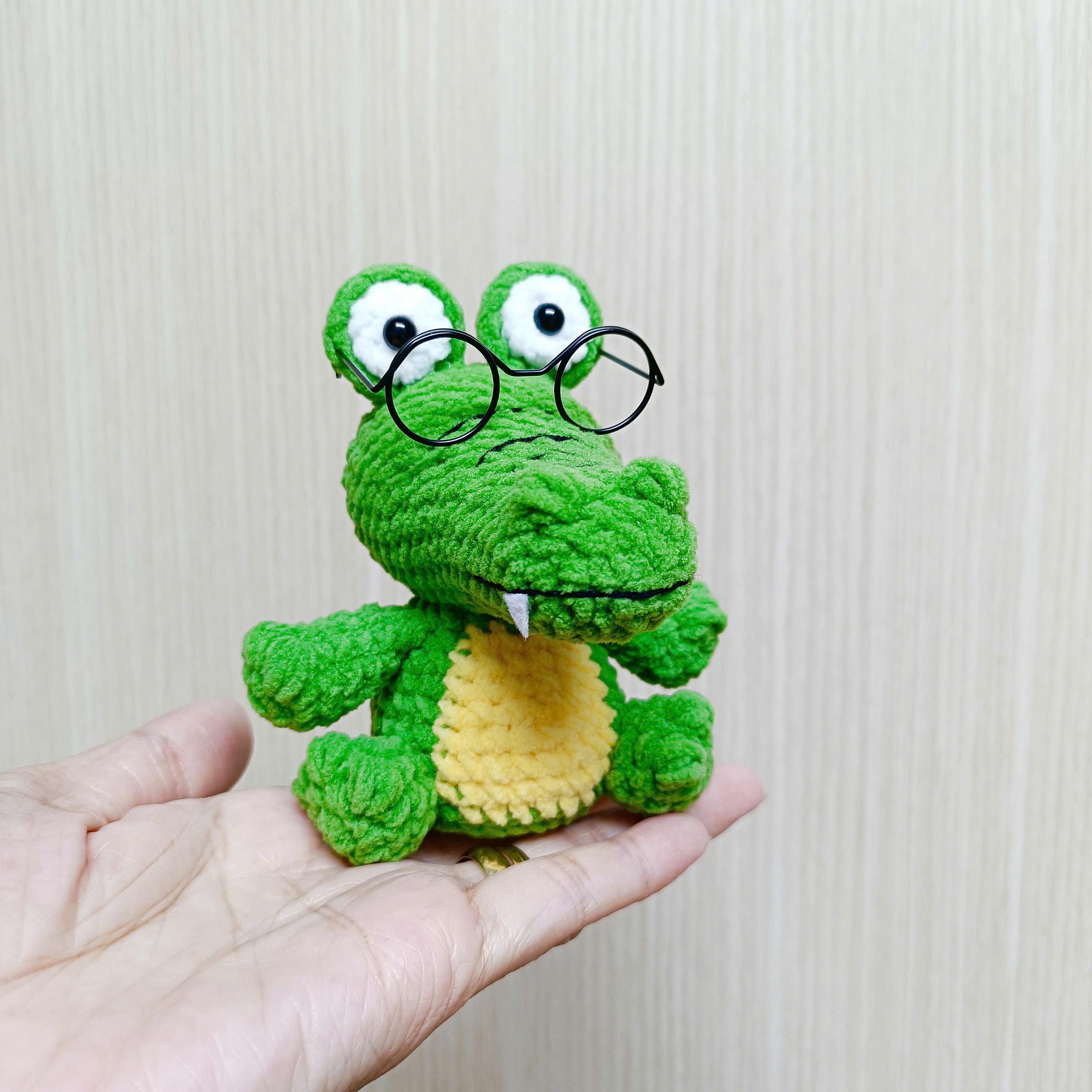 Amazon.com: DolliBu Plush Alligator Stuffed Animal - Soft